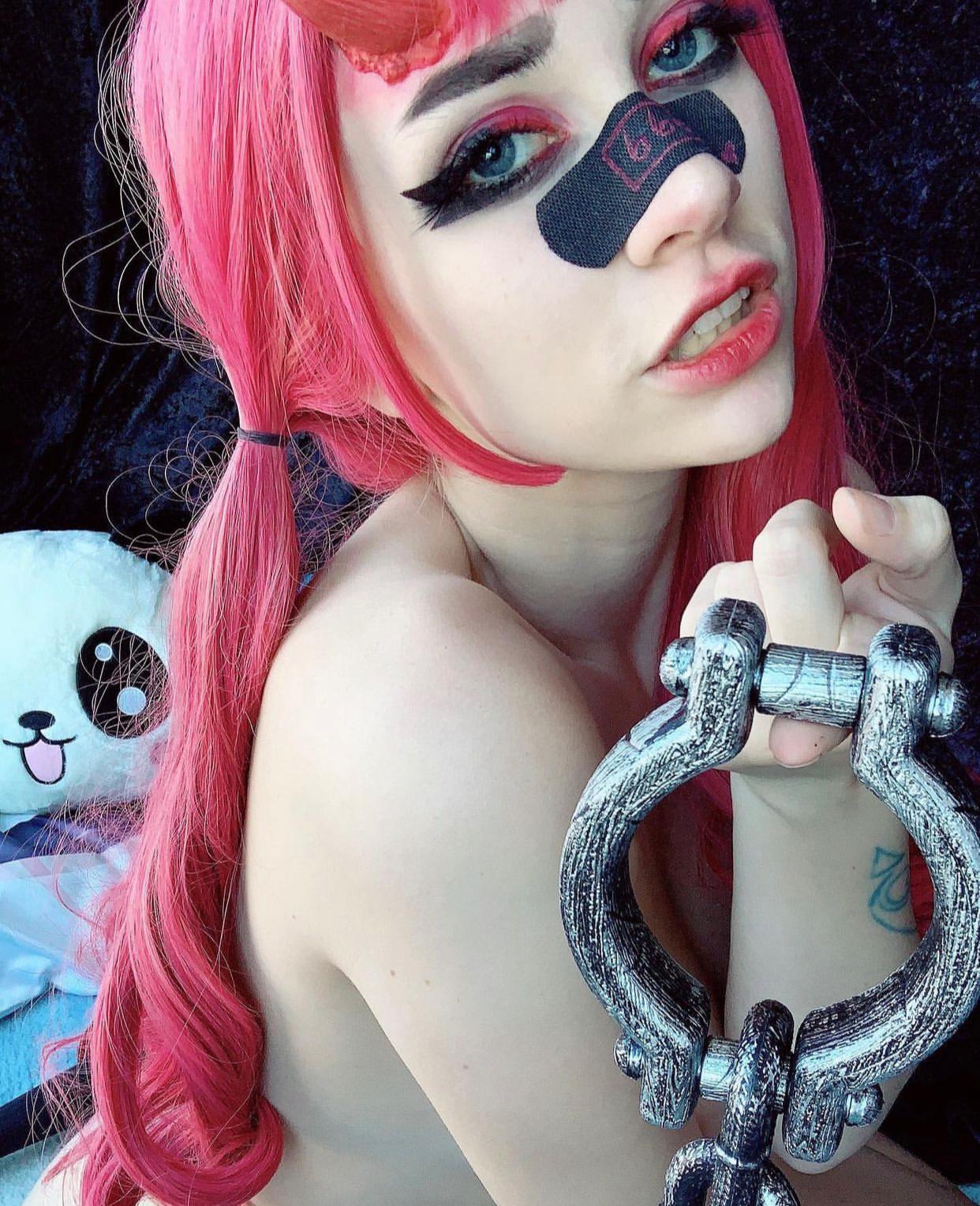 SNAPCHAT: lynncartten 🍑💋II squirt a lot 💦 and ready for fun 🥵🍆