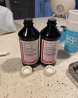 HOOKSEX & SELL DRUGS SMOKE