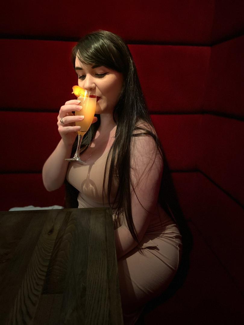 I am down and available to meet up with you for fun and a beautiful moment.👅🍆