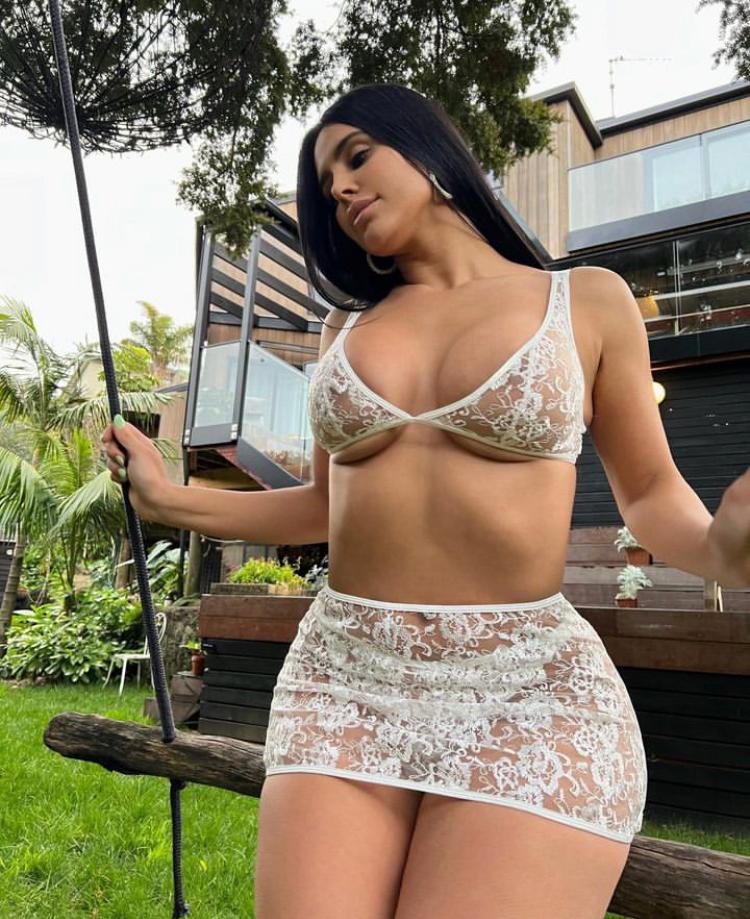 🍑🍆I OFFER QUALITY ESCORT SERVICES, NURU MASSAGE AND CAR MEET AT ALL LIMITS 💦