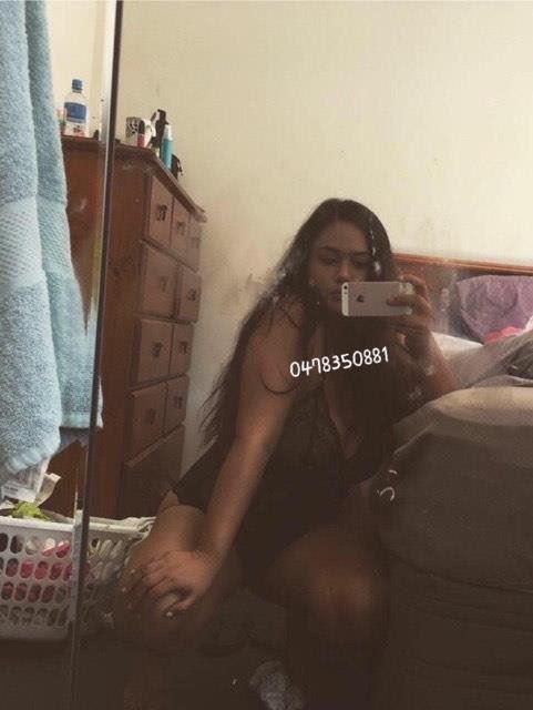 SUMMER KIWI 24Yo Amazing Face Unforgettable Service