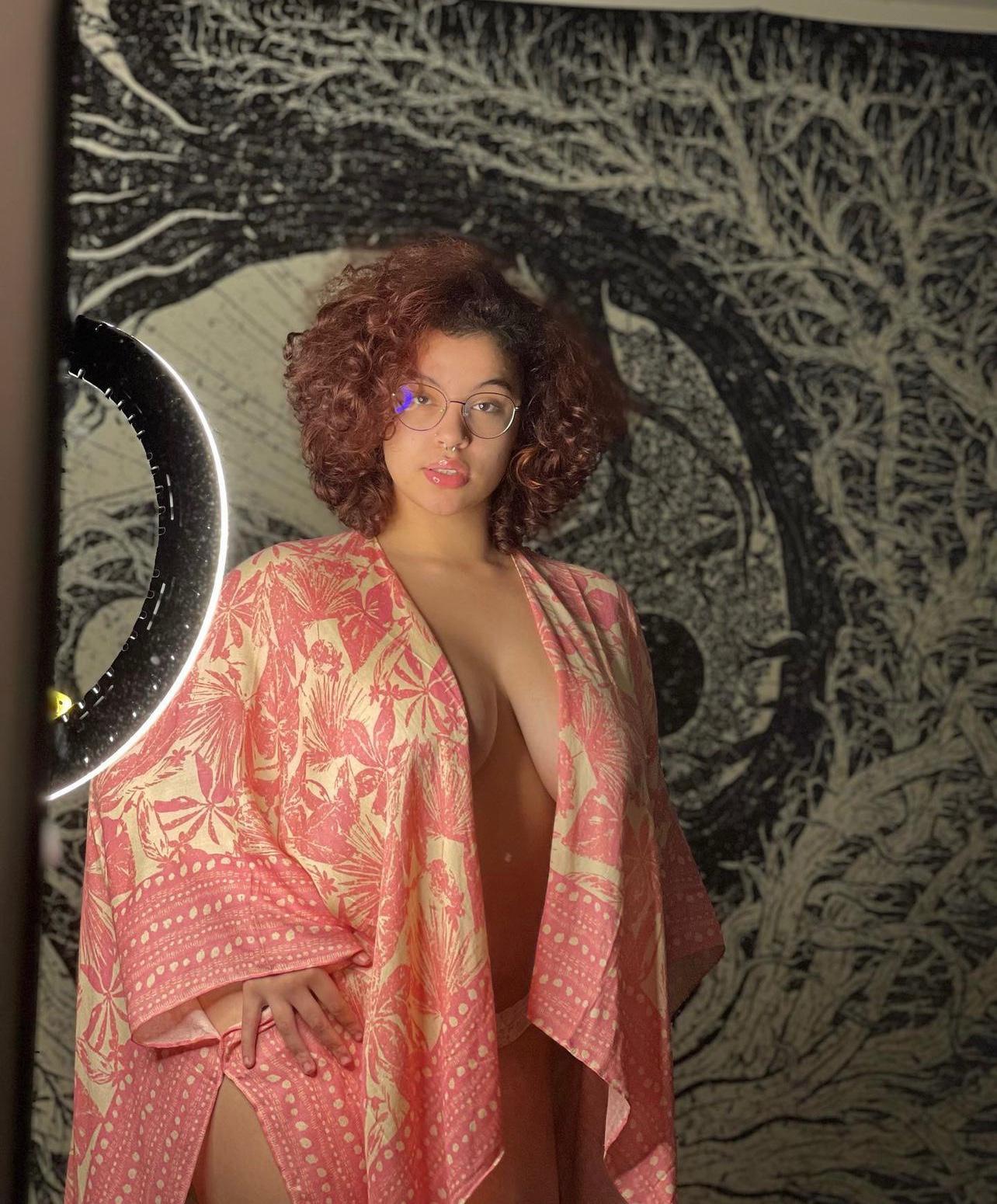 Escort down to fuck Add me on snap Annaamor202 or text me on ‪+1 (754) 261‑9328‬