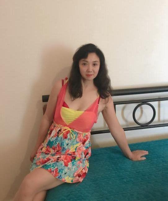 Captivating Cindy - New in town